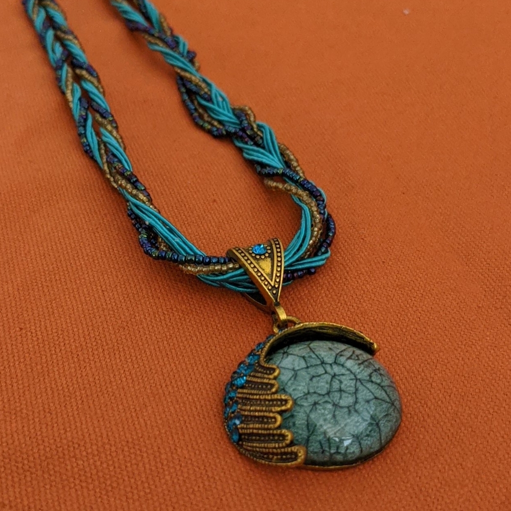 Necklace - Picture 3 of 4